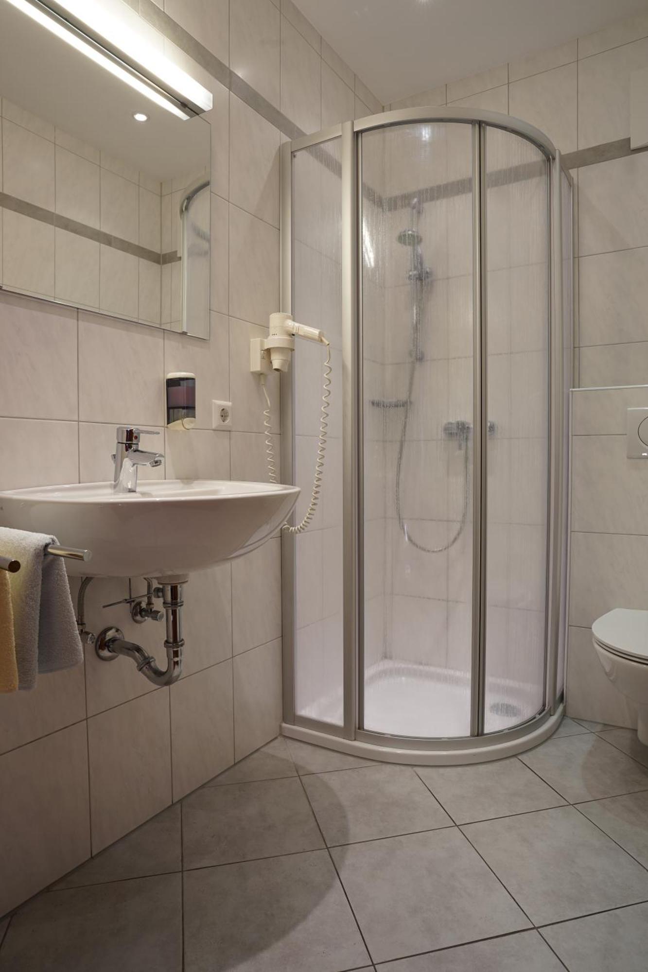 Inn Gasthof-fleischerei Engl *